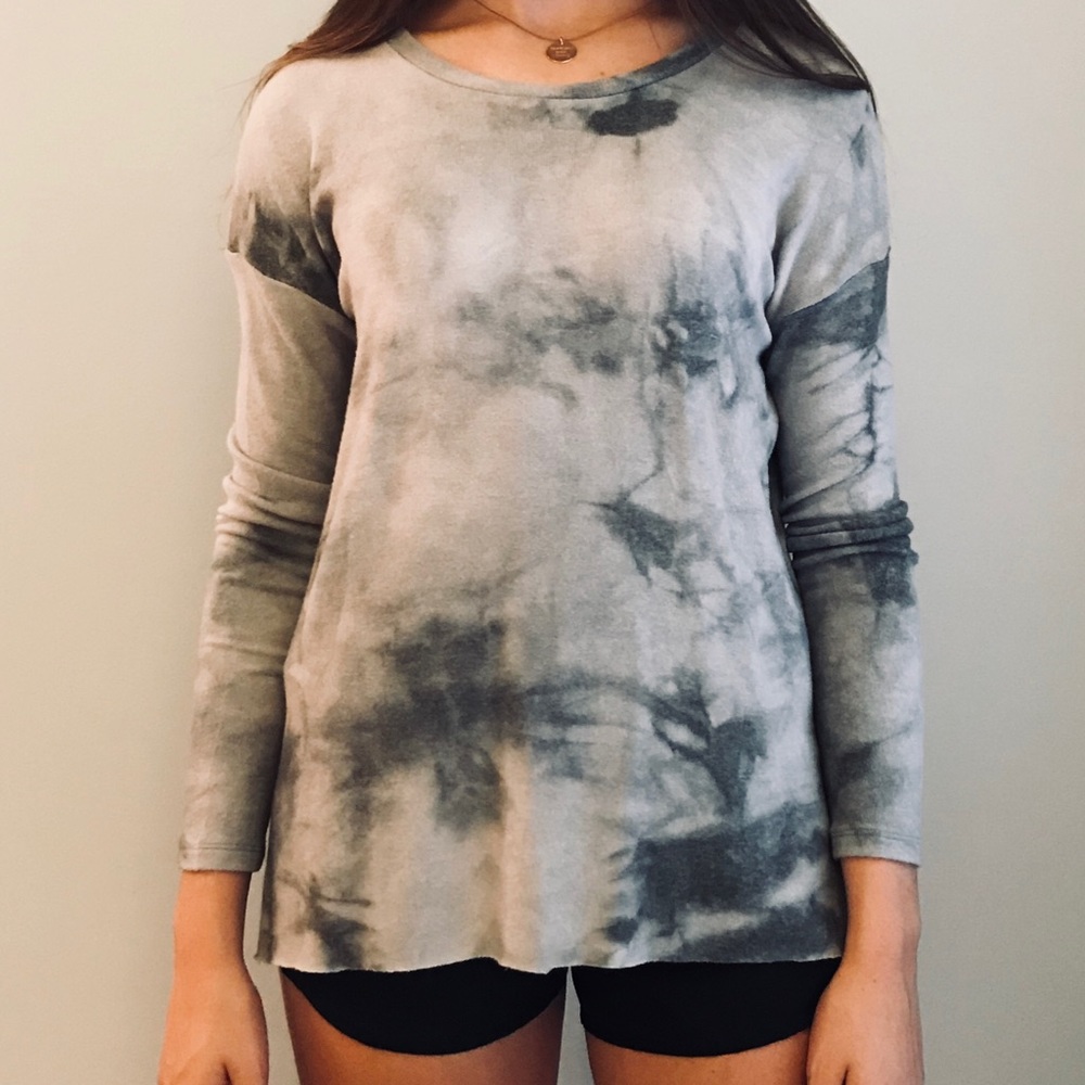 Gray tie-dye sweater